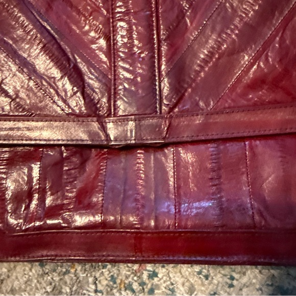 VINTAGE Eel Skin Shoulder Bag Burgundy Red 1980s Purse Handbag - Picture 2 of 8